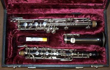 Hautbois à louer : instruments simples ou conservatoire, pour débuter comme pour progresser.